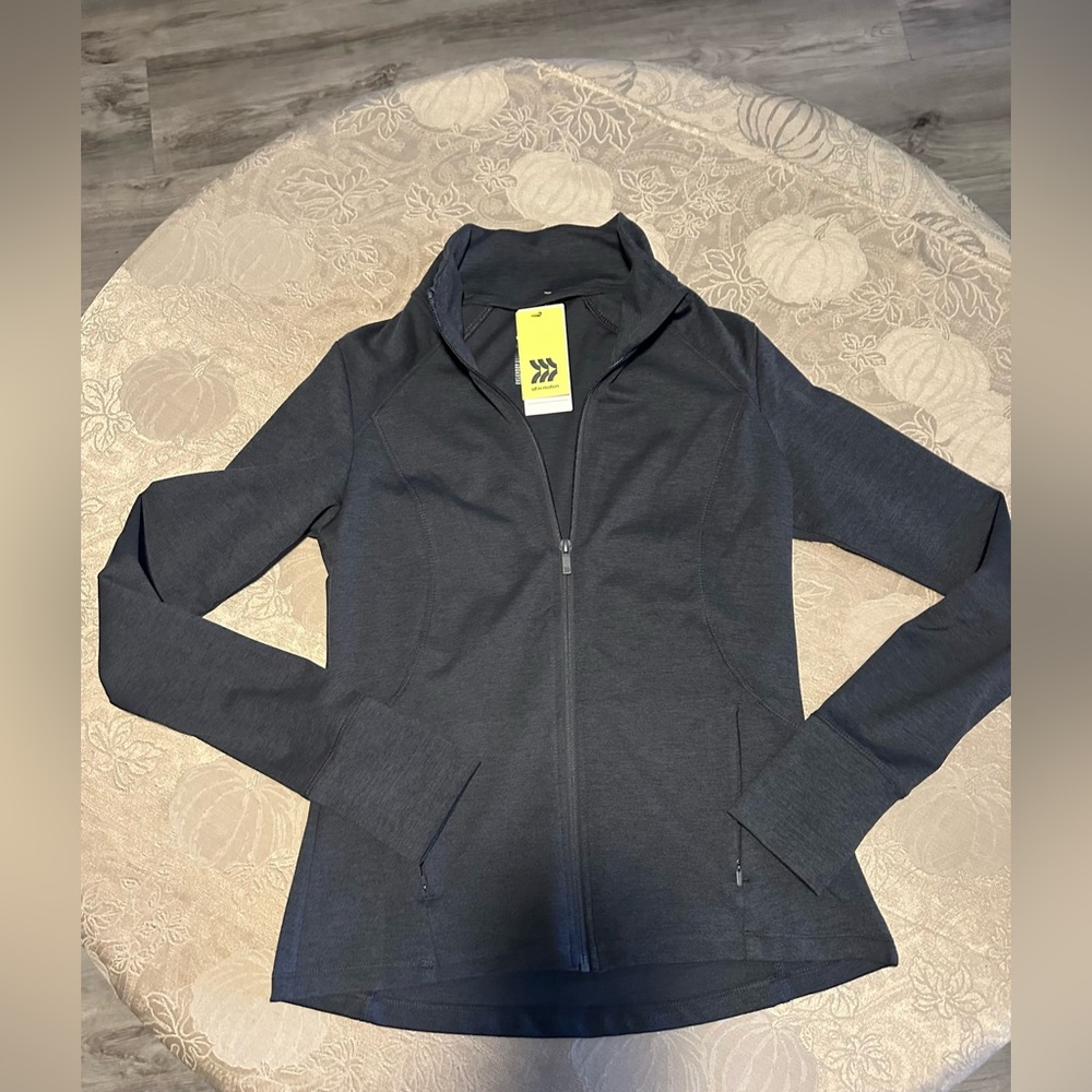 All In Motion - Femme Knit Jacket size small. Heathered Black ,DK gray looking.